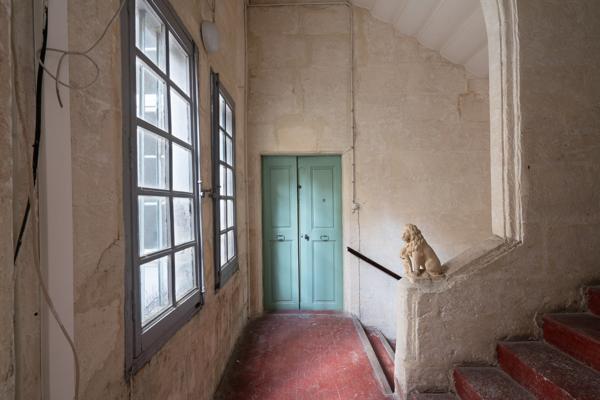 Arles (13200) HÔTEL PARTICULIER XIIIème - 7 lots - 315 m² habitables