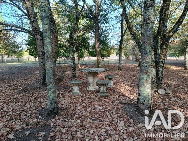 Maison à vendre 4 pièces 83,04 m² Saint-Aigulin