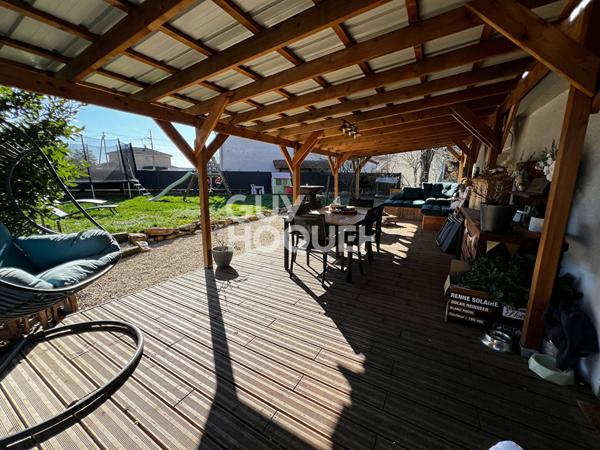 Maison récente à vendre à Feurs - Charme et Confort Assurés !