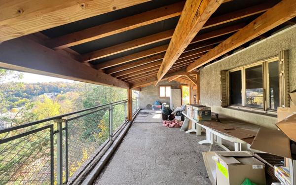 Maison à vendre    7 pièces • 246 m2 Lyon 9