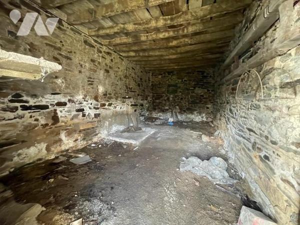 Bâtisse à restaurer 