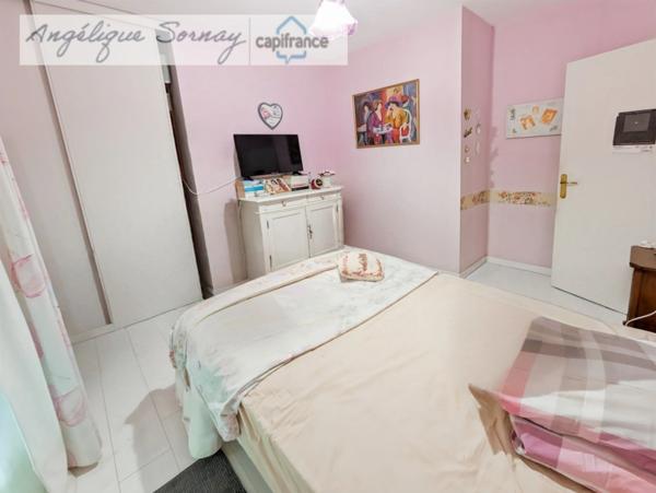 À VENDRE – Appartement T3 de 70 m² avec loggia, cave, parking privatif en sous-sol – Résidence calme et arborée