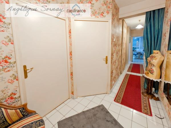 À VENDRE – Appartement T3 de 70 m² avec loggia, cave, parking privatif en sous-sol – Résidence calme et arborée