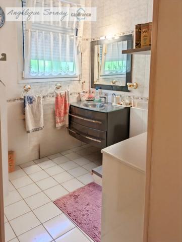 À VENDRE – Appartement T3 de 70 m² avec loggia, cave, parking privatif en sous-sol – Résidence calme et arborée