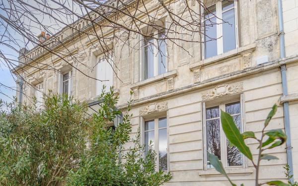 Maison à vendre    7 pièces • 235 m2 La Rochelle