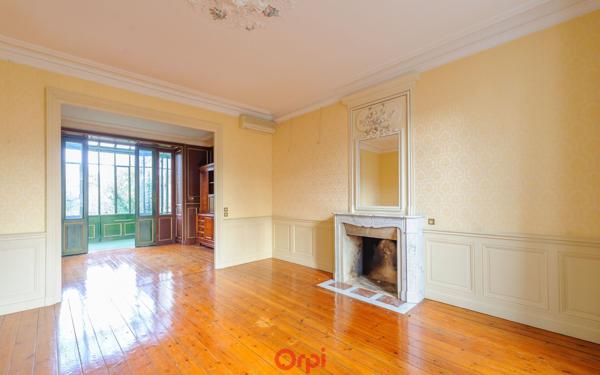 Maison à vendre    7 pièces • 235 m2 La Rochelle