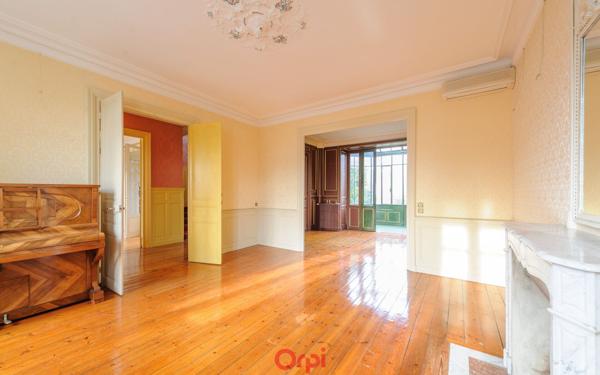 Maison à vendre    7 pièces • 235 m2 La Rochelle