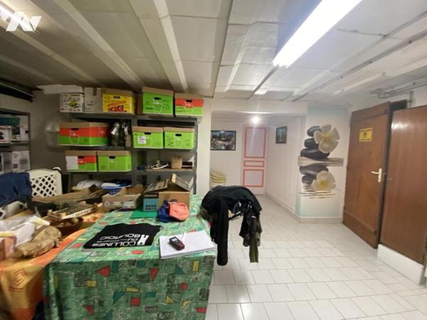 AUX PORTES  d'UZES -  VILLA  TRES BON ETAT  AVEC PISCINE 