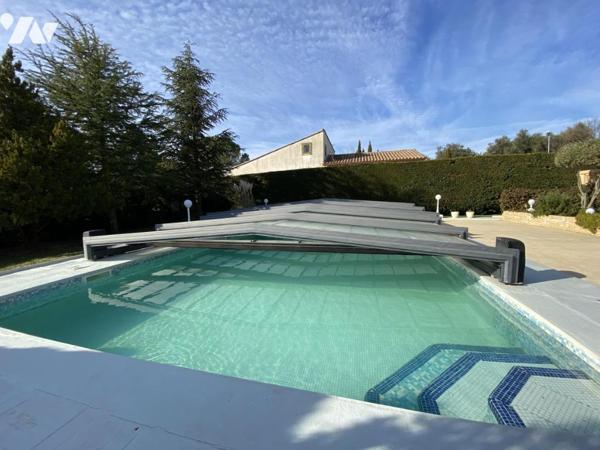 AUX PORTES  d'UZES -  VILLA  TRES BON ETAT  AVEC PISCINE 