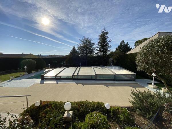 AUX PORTES  d'UZES -  VILLA  TRES BON ETAT  AVEC PISCINE 