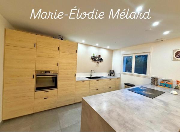 Maison récente , 3 chambres, jardin et garage.