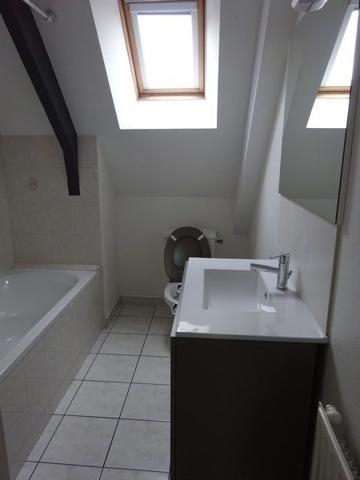 HENNEBONT : T3 proche du centre. 46.90m²