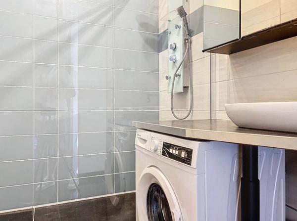 Toulon (83000) Colocation 3 Ch – Parking & Clim – Tout inclus