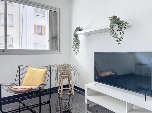 Toulon (83000) Colocation 3 Ch – Parking & Clim – Tout inclus