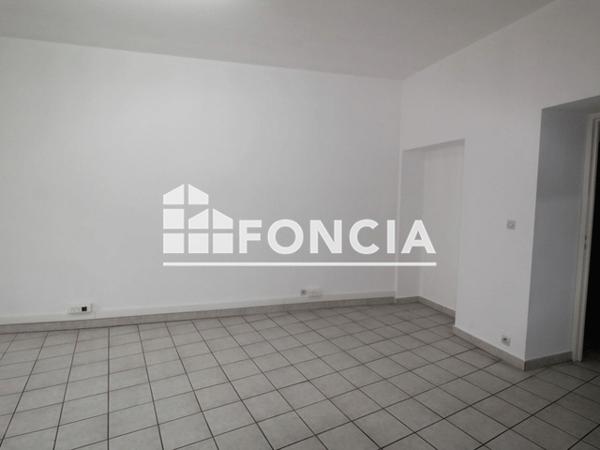 Location Appartement 3 pièces 83.96 m² - 20 RUE JEAN REBOUL Nimes 30900