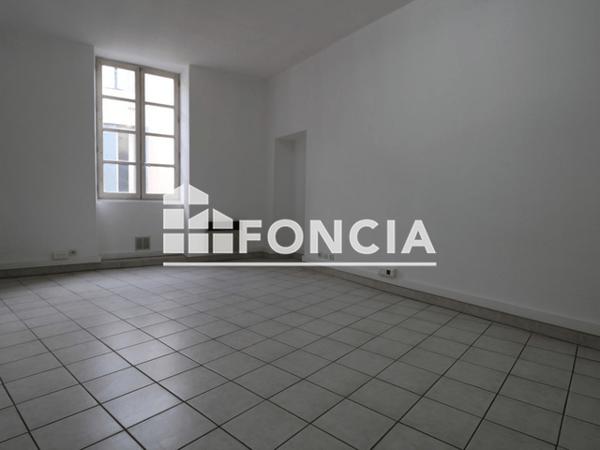 Location Appartement 3 pièces 83.96 m² - 20 RUE JEAN REBOUL Nimes 30900