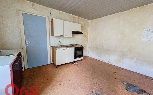 Maison à vendre    1 pièce •  Montvicq