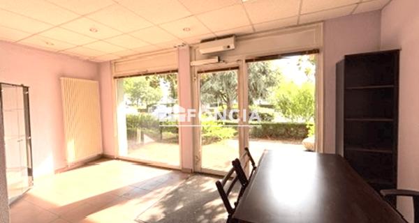 À vendre Local commercial 63 m² - Thonon-les-bains 74200
