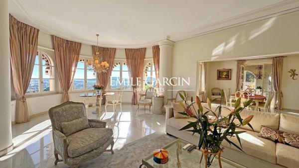 A vendre, Côte d'Azur, Mougins Village - Propriété avec vue mer panoramique