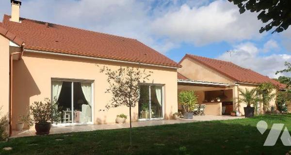 Prox CENTRE-VILLE, dans impasse, PAVILLON de 2008 163m2 habitables, entièrement de plain-pied, ...