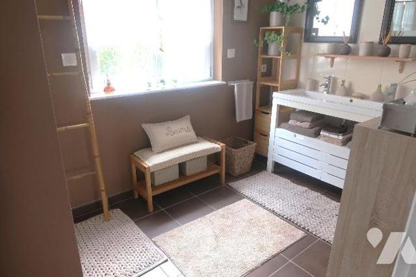 Prox CENTRE-VILLE, dans impasse, PAVILLON de 2008 163m2 habitables, entièrement de plain-pied, ...