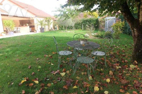 Prox CENTRE-VILLE, dans impasse, PAVILLON de 2008 163m2 habitables, entièrement de plain-pied, ...