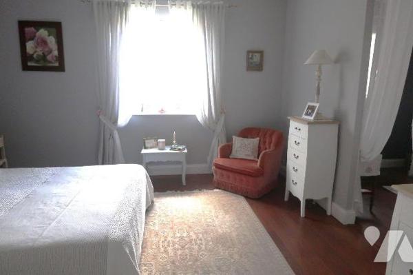 Prox CENTRE-VILLE, dans impasse, PAVILLON de 2008 163m2 habitables, entièrement de plain-pied, ...