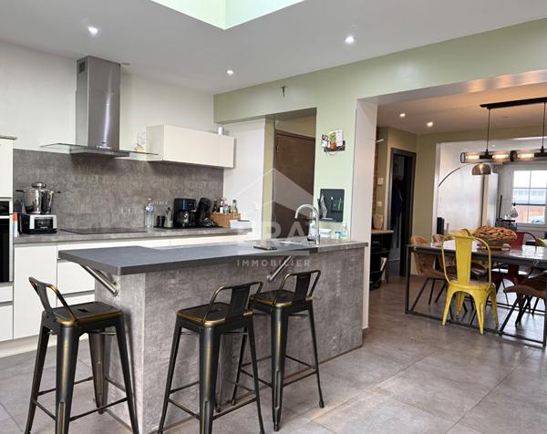 Centre-ville Étaples,Maison rénovée de 110 m²+appartement indépendant de 27m² et Garage