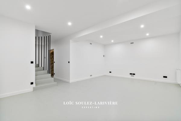 Paris (75015) Maison ancienne entièrement rénovée en plein coeur du 15ème Arrondissement / Proche de la Rue du Commerce