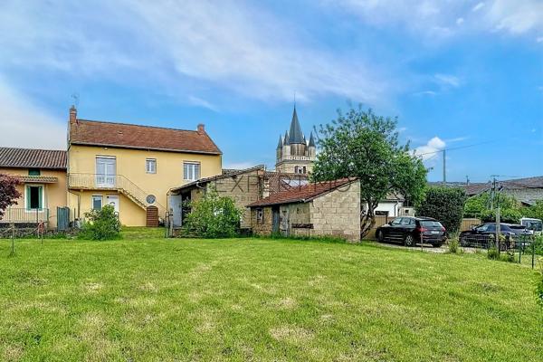 Sermoyer (01190) Vivez grand dans une commune paisible : maison avec jardin, dépendances et combles aménageables