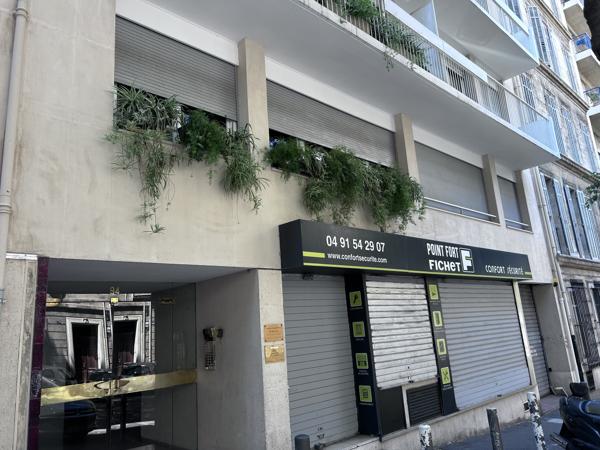 Appartement
         4 pièces
        - 87 m² Exclusivité 372 000 € *