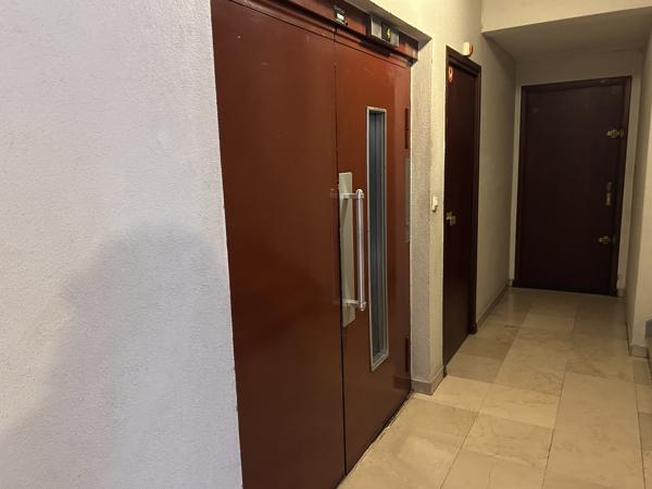 Appartement
         4 pièces
        - 87 m² Exclusivité 372 000 € *