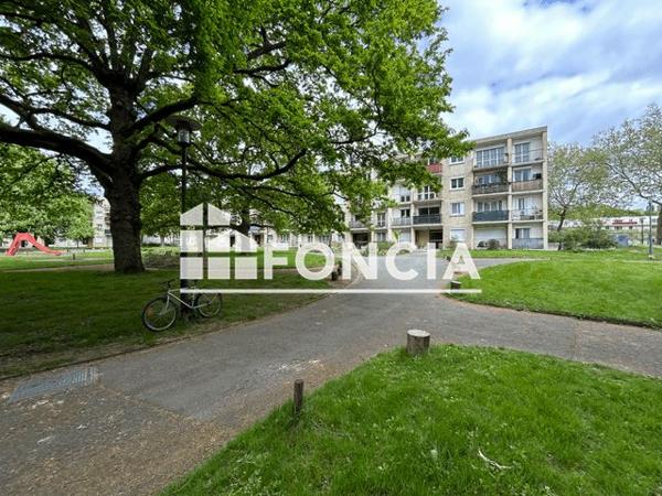 À vendre Studio 32.08 m² - Rennes 35000