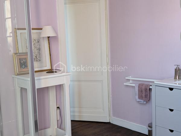 Maison de 296,70 m²