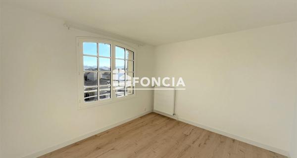 Location Appartement 3 pièces 55.68 m² - Clermont-ferrand 63100