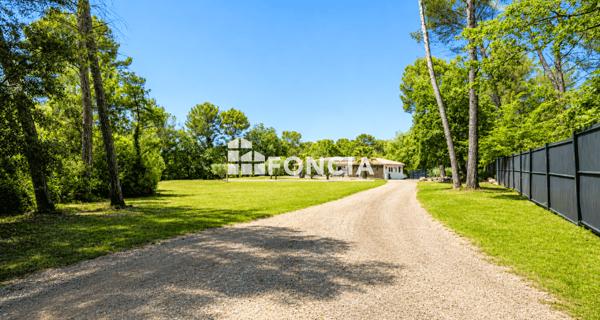 À vendre Maison 5 pièces 300 m² - Trans-en-provence 83720