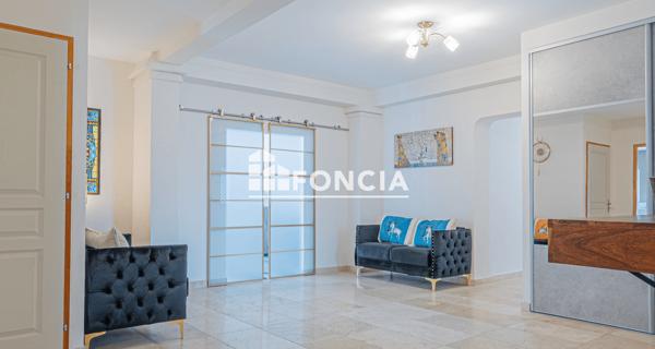 À vendre Maison 5 pièces 300 m² - Trans-en-provence 83720