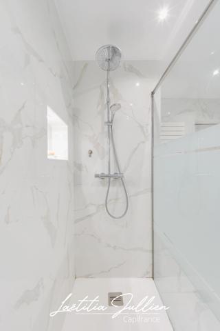 La Penne-sur-Huveaune – Maison T5 de plain-pied 155 m² – Piscine – Vue dégagée – Sans vis-à-vis