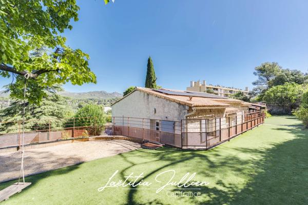 La Penne-sur-Huveaune – Maison T5 de plain-pied 155 m² – Piscine – Vue dégagée – Sans vis-à-vis