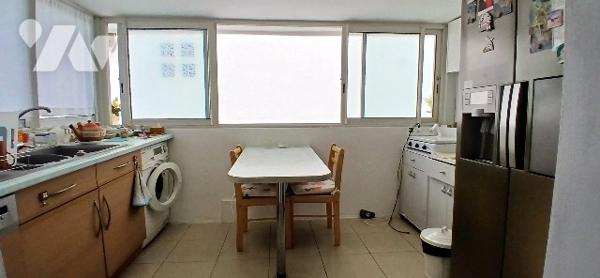 Appartement à Saint-Denis, centre ville / rue Bois de Nèfles