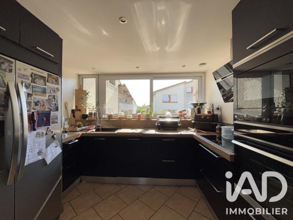 Maison à vendre 6 pièces 131 m² Tournon-sur-Rhône
