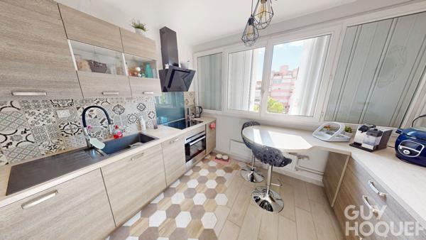 Dernier étage avec terrasse - appartement T2