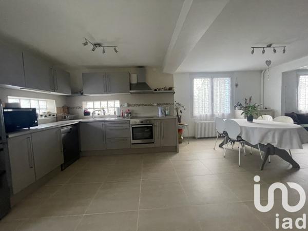 Maison à vendre 6 pièces 132 m² Villeneuve-le-Roi