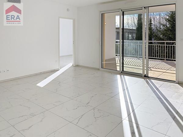 EXCLUSIVITE Appartement residence de 2024  3 chambres terrasse garage double en sous sol