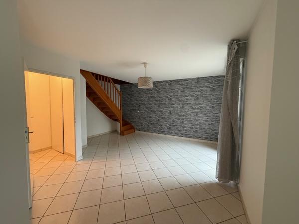 Meaux (77100) Élégant duplex avec jardin et garage – Meaux, secteur rue de la Crèche