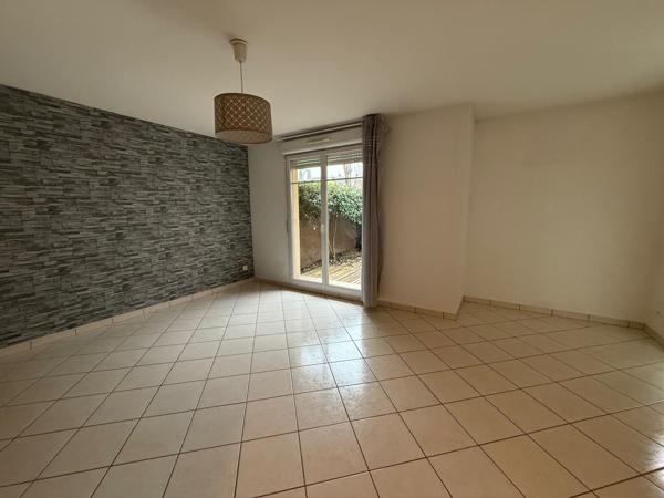 Meaux (77100) Élégant duplex avec jardin et garage – Meaux, secteur rue de la Crèche