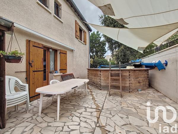 House for sale 4 rooms 90 m² Mérignac