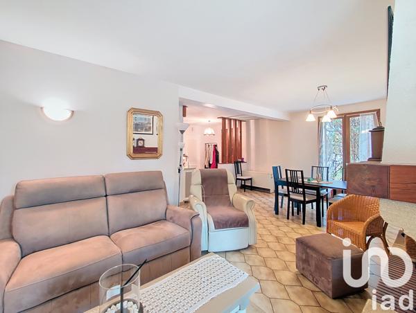 House for sale 4 rooms 90 m² Mérignac