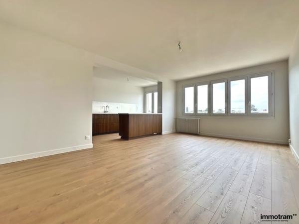 Vente Appartement 80m 2 - 2 chambre(s) - Marcq en Baroeul, • Réf. VA27265