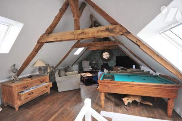 Charme et authenticité pour cet ancien moulin rénové. Amoureux de vieilles pierres, de nature e...